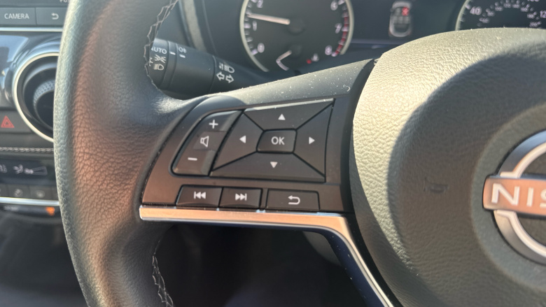 Nissan Juke 1.0 DiG-T 114 N-Connecta 5dr Petrol Hatchback